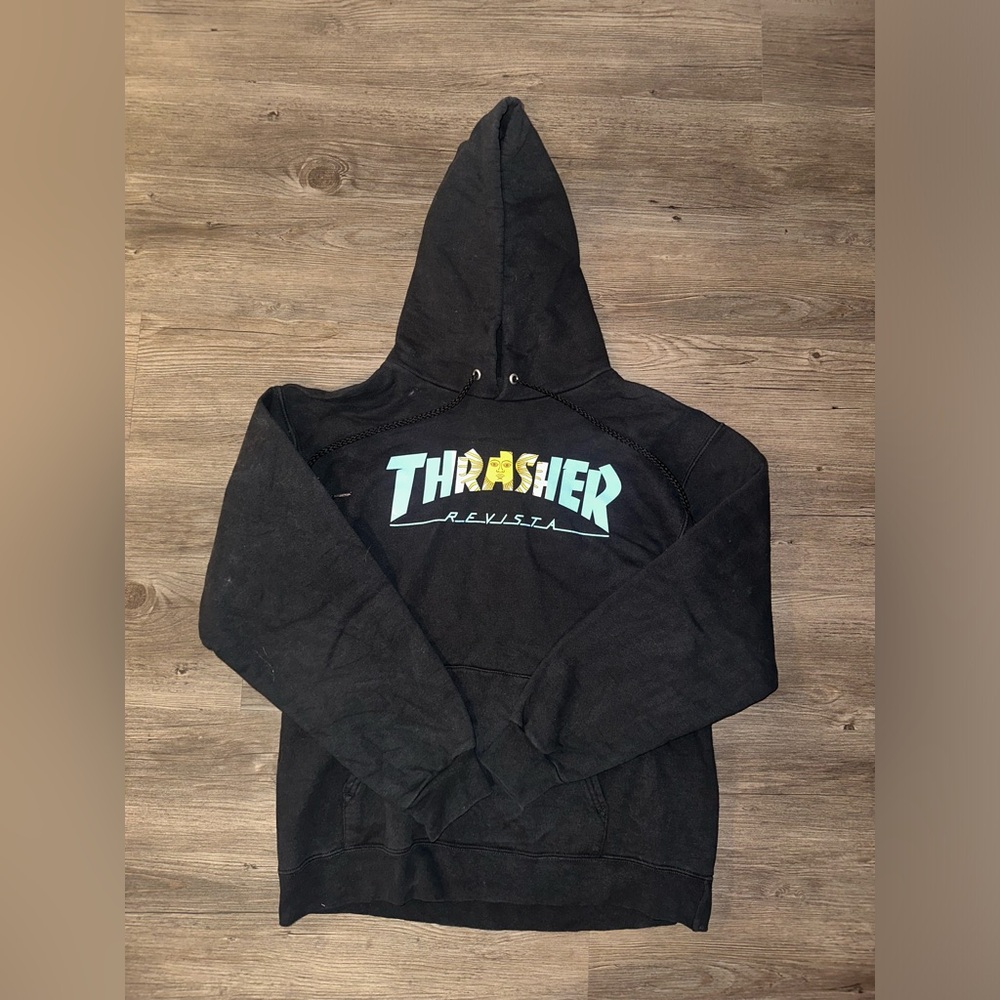 GENTLY USED THRASHER HOODIE